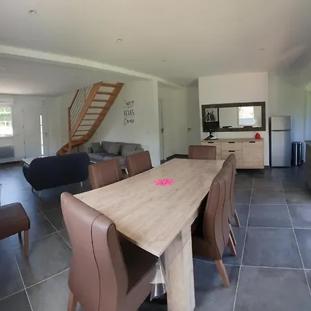 Vakantiehuis Le Clos Des Cajaviris Carly