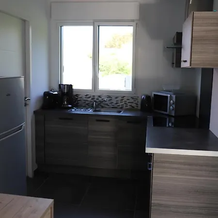 Le Clos Des Cajaviris Carly